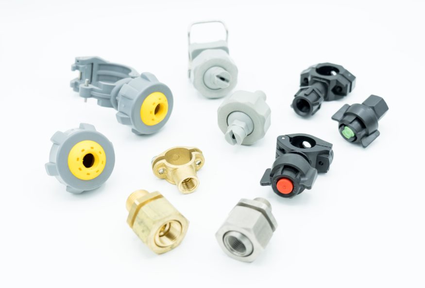 Components for installations and nozzles