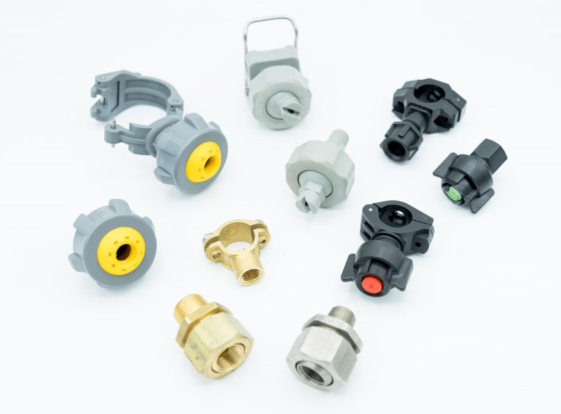 Components for installations and nozzles