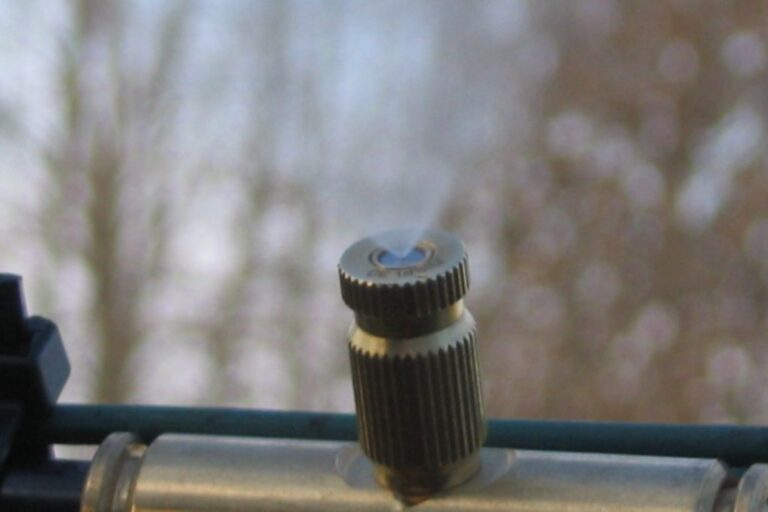 DISPI misting nozzles